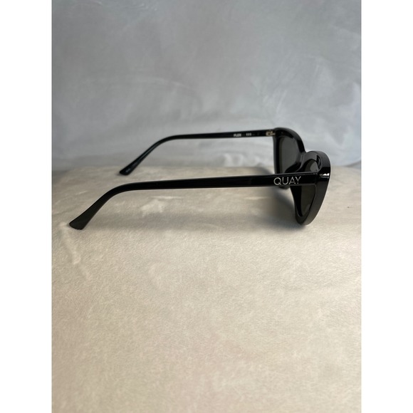 QUAY Australia TEMPTED Black Cat Eye Sunglasses Flex 111 - Picture 6 of 9